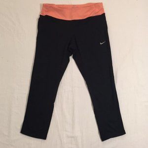 Nike Dri-Fit Performance Capri Leggings - Medium